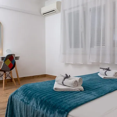 Apartment Blue Mile Split