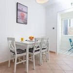 Apartment Blue Mile