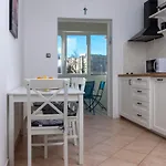 Apartment Blue Mile Split